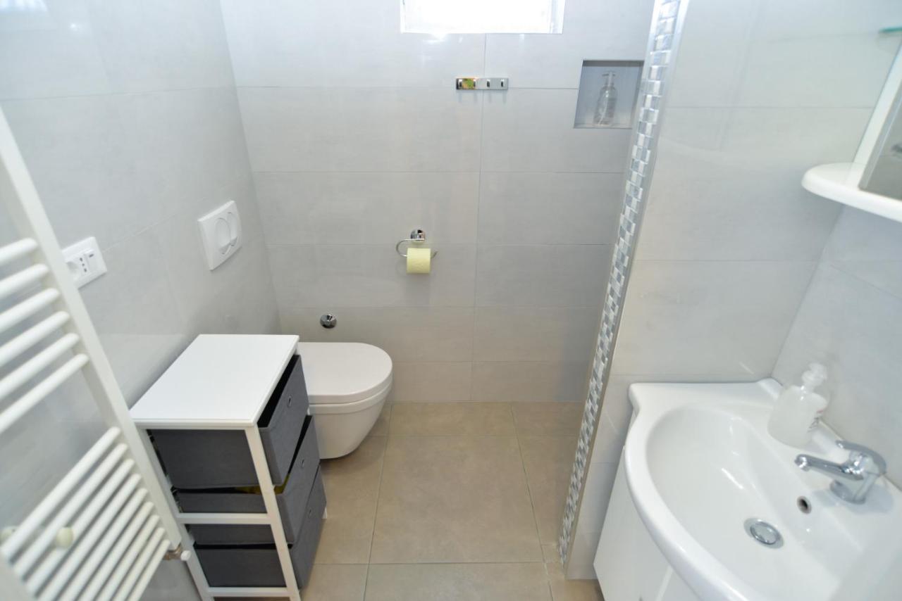 Apartments Orange 167 Novigrad  Luaran gambar