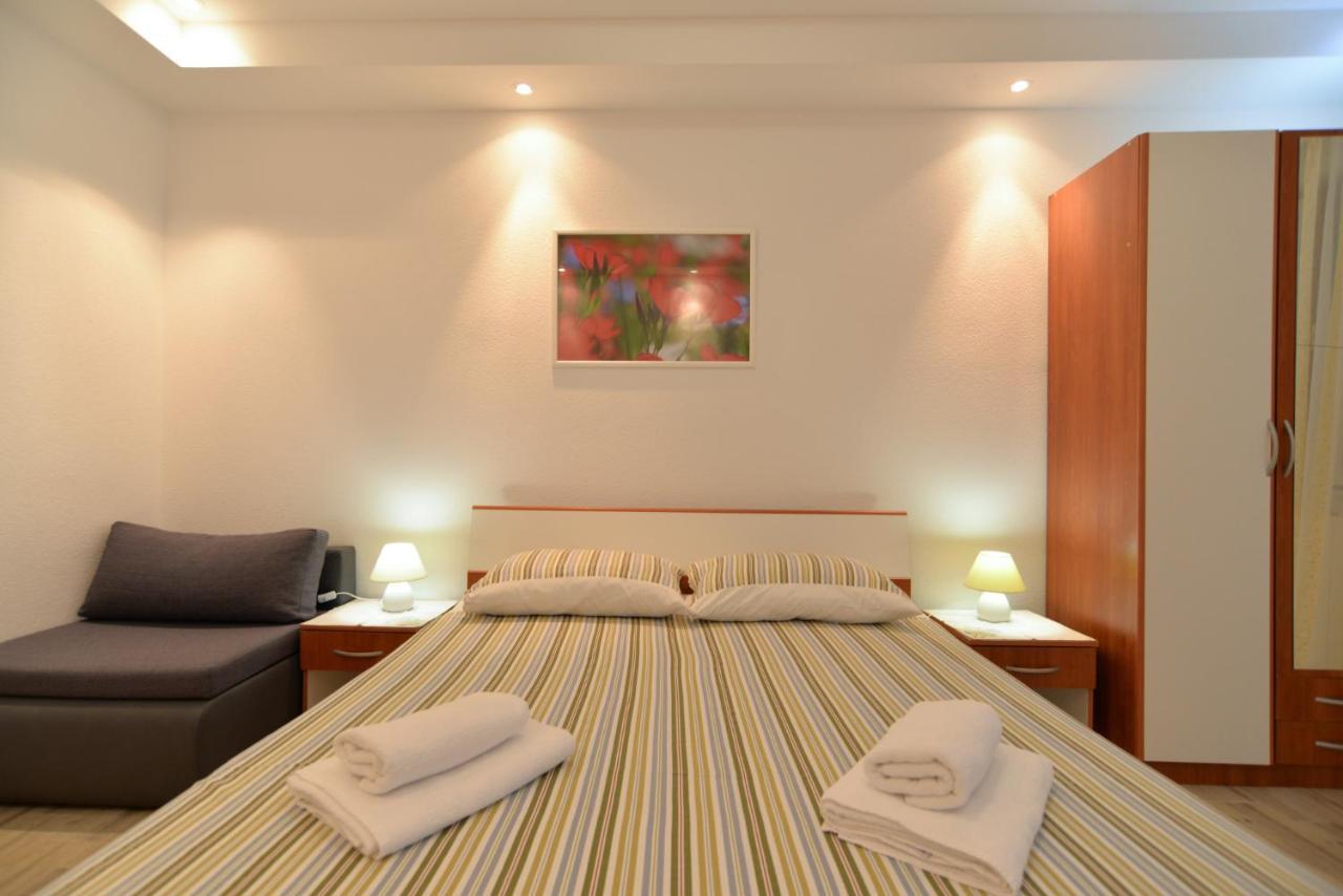 Apartments Orange 167 Novigrad  Luaran gambar