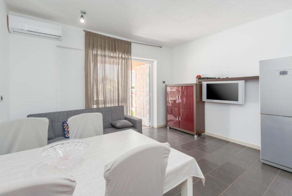 Apartments Orange 167 Novigrad  Luaran gambar