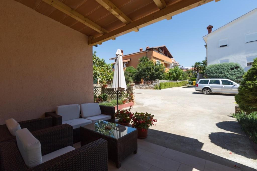 Apartments Orange 167 Novigrad  Luaran gambar