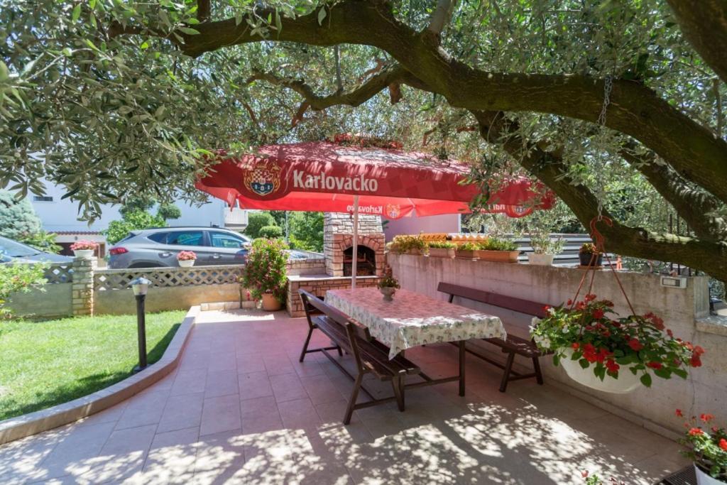 Apartments Orange 167 Novigrad  Luaran gambar