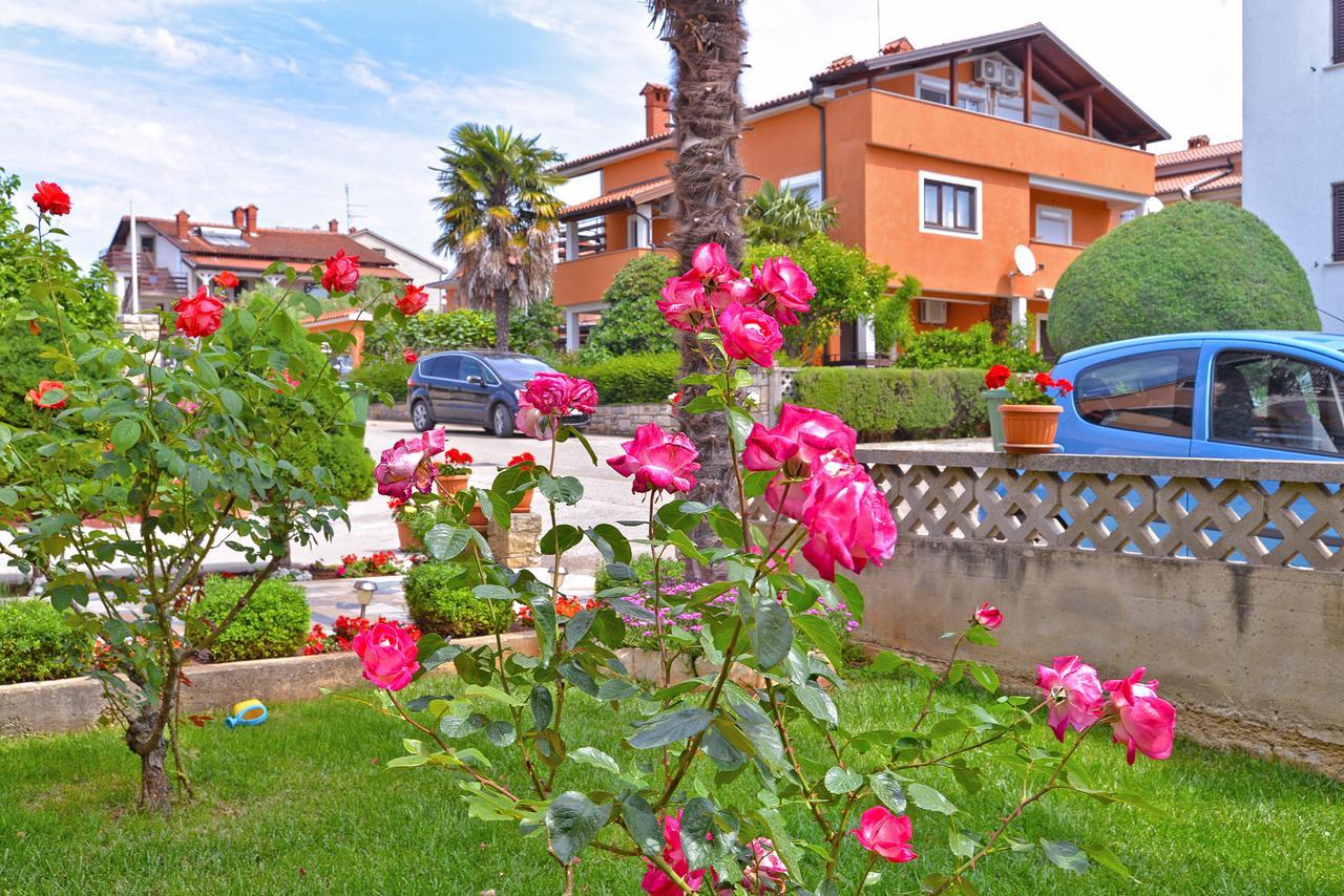 Apartments Orange 167 Novigrad  Luaran gambar
